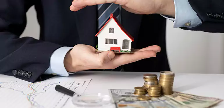 Who Do We Buy Houses From in Eloy, AZ?